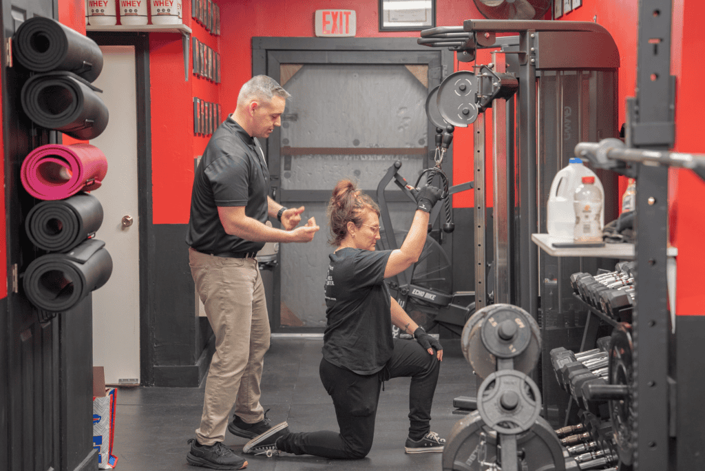 Can I strength train with knee pain in Oyster Bay AB Fitness Personal Training Long Island